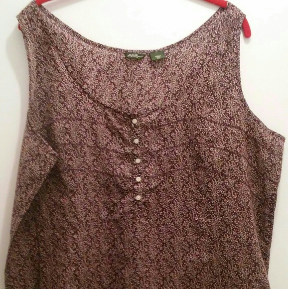 Eddie Bauer Tops - Eddie Bauer tank top, burgundy floral sz XXL